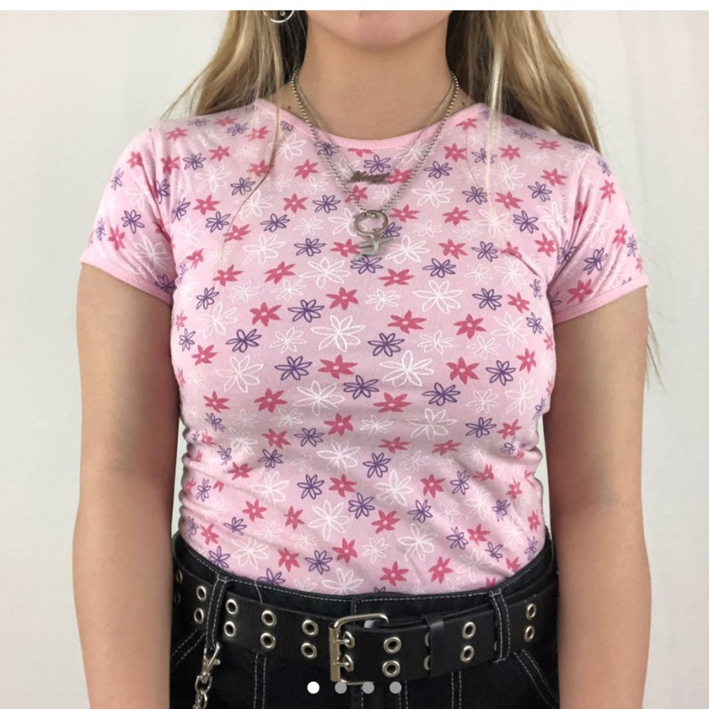 y2k pastel pink floral baby tee 🌸